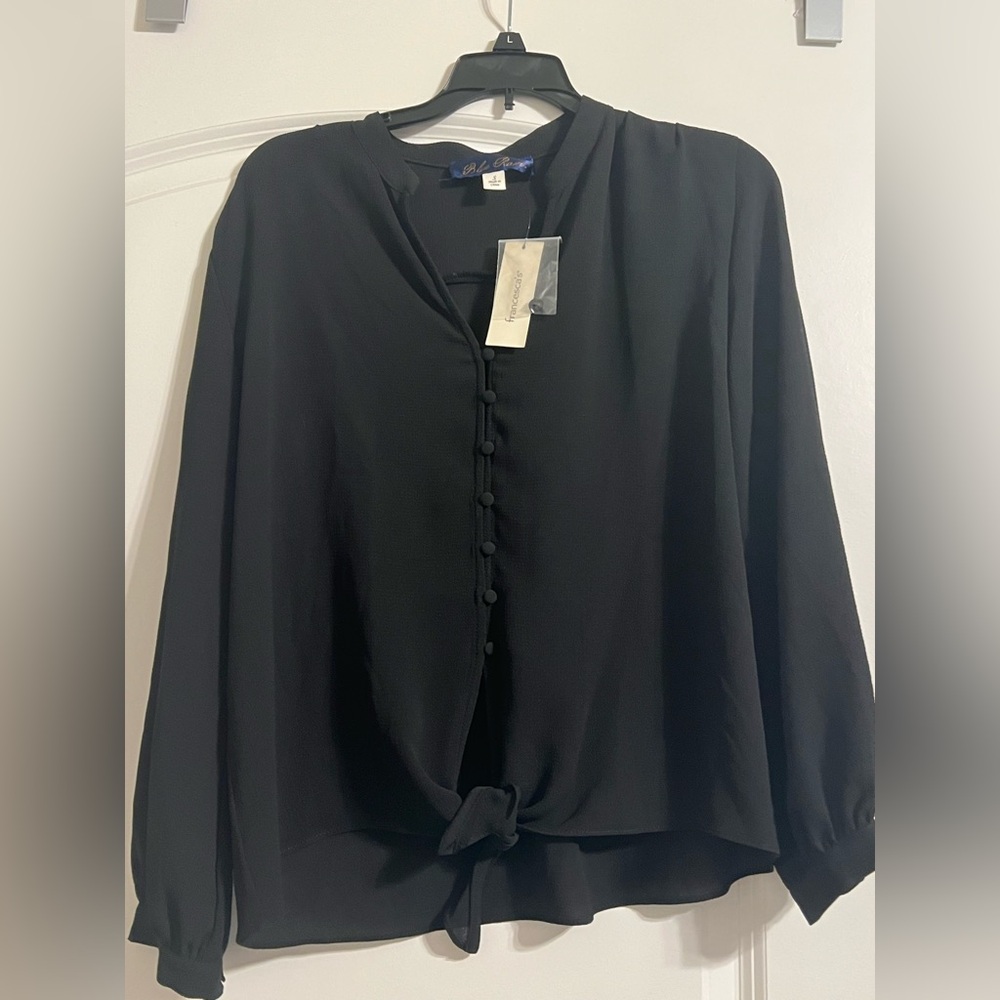 Francesca's Collections Black Long Sleeve Tie Front Blouse